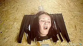 Gorgeous Teen Spreads her Legs to Get It on with Everyone in the club