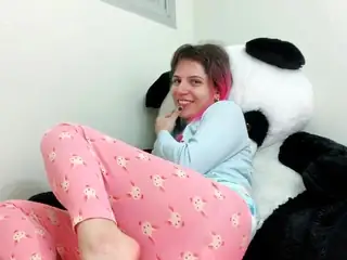Webcam Teen masturbates and pretends you came in her mouth
