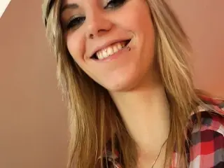 Amateur Blonde Teen Plays Solo with Toy Webcam Porn